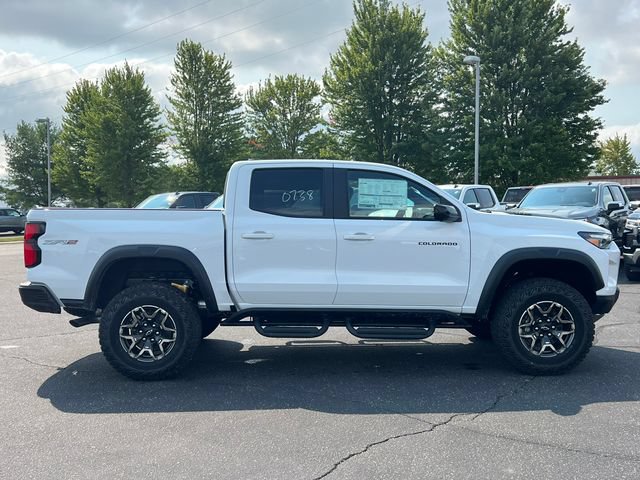 New 2026 Chevrolet Colorado ZR2 w/ Technology Package AWD/4WD image 44