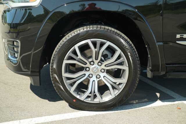 New 2026 RAM 1500 Tungsten w/ Trailer Tow Group AWD/4WD image 9