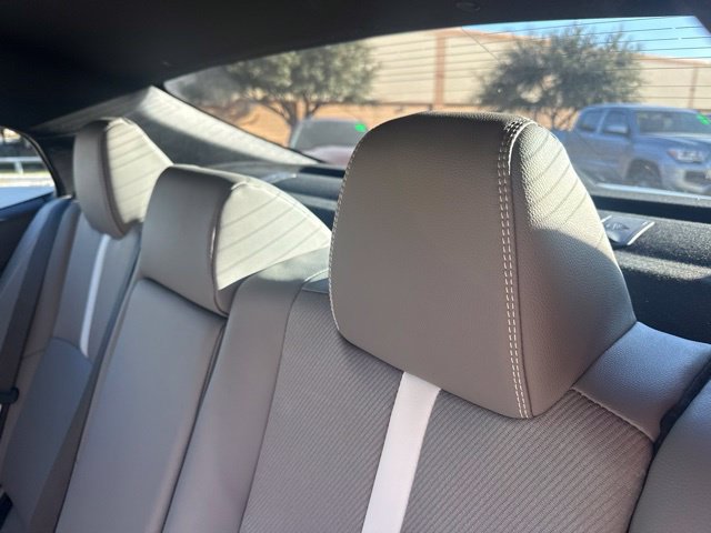 Used 2025 Toyota Camry SE w/ Convenience Package FWD image 8
