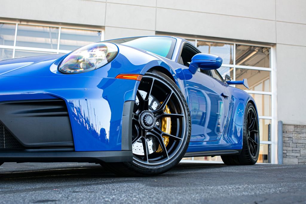 Used 2025 Porsche 911 GT3 image 3