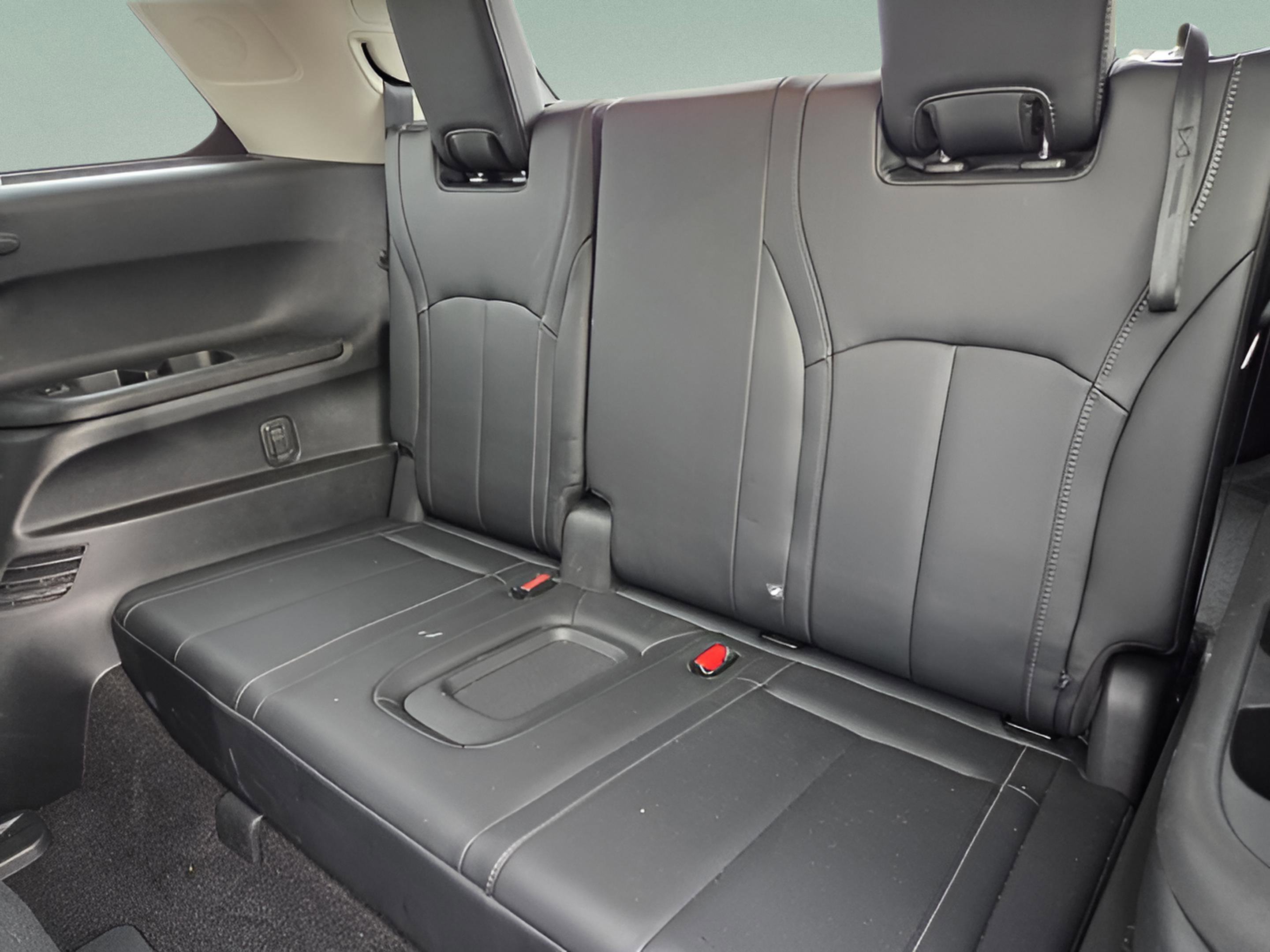 Used 2023 INFINITI QX60 Luxe w/ Vision Package image 8