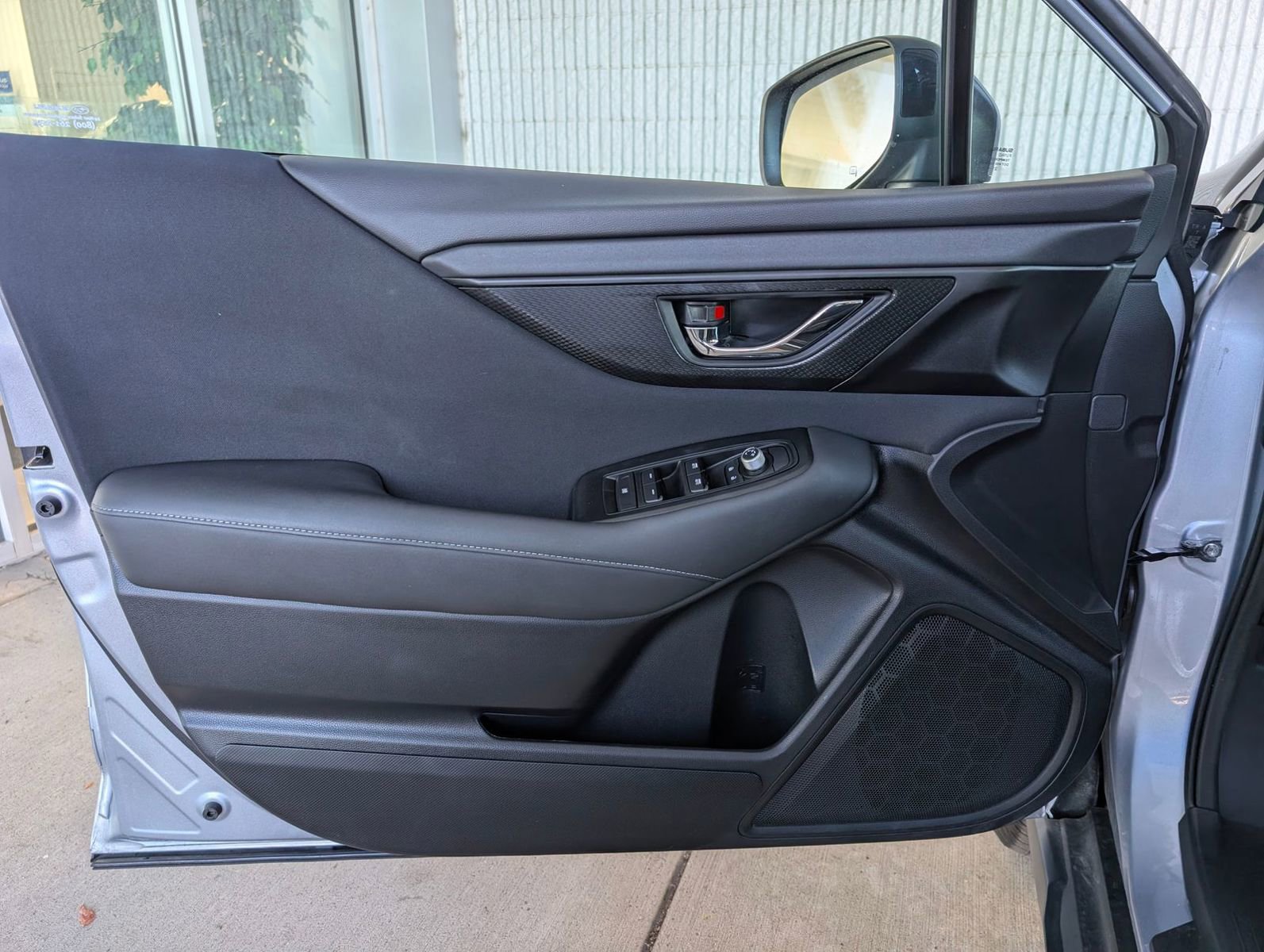 Used 2022 Subaru Outback Premium image 7