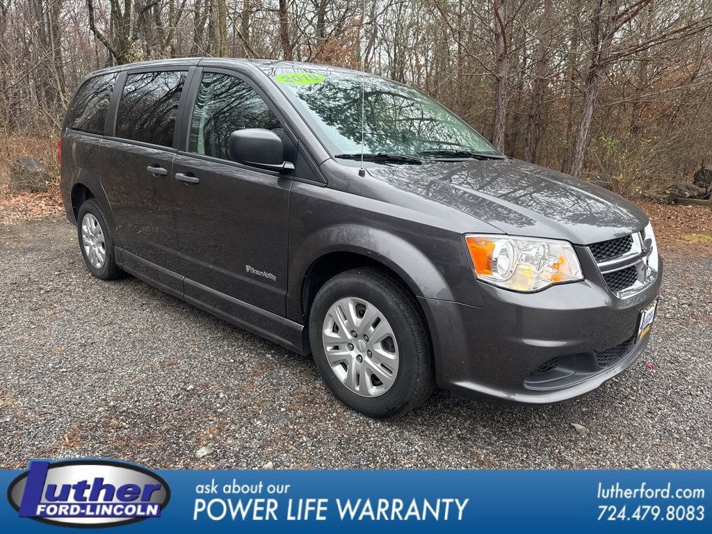 Used 2019 Dodge Grand Caravan SE w/ Power Convenience Group I image 1