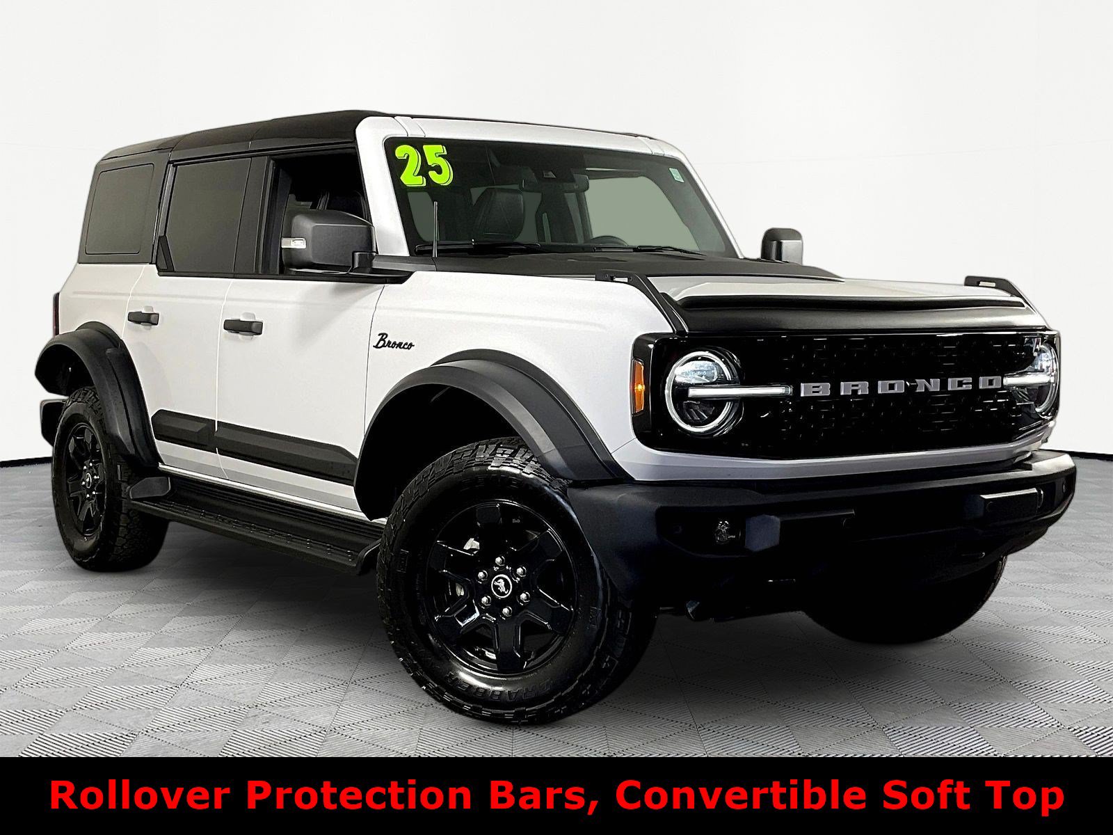 Used 2025 Ford Bronco Outer Banks AWD/4WD image 3