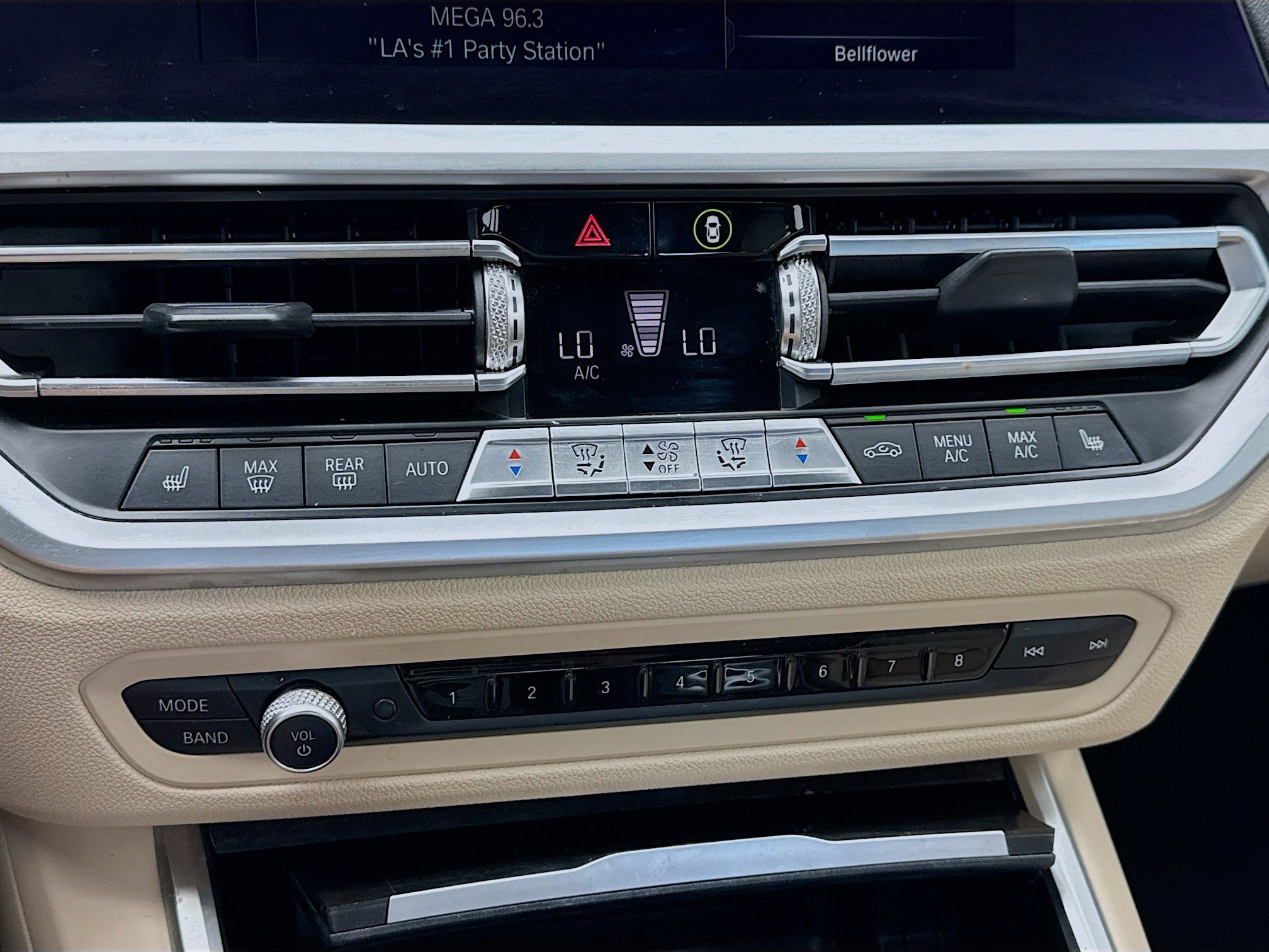 Used 2020 BMW 330i Sedan w/ Driving Assistance Package image 11