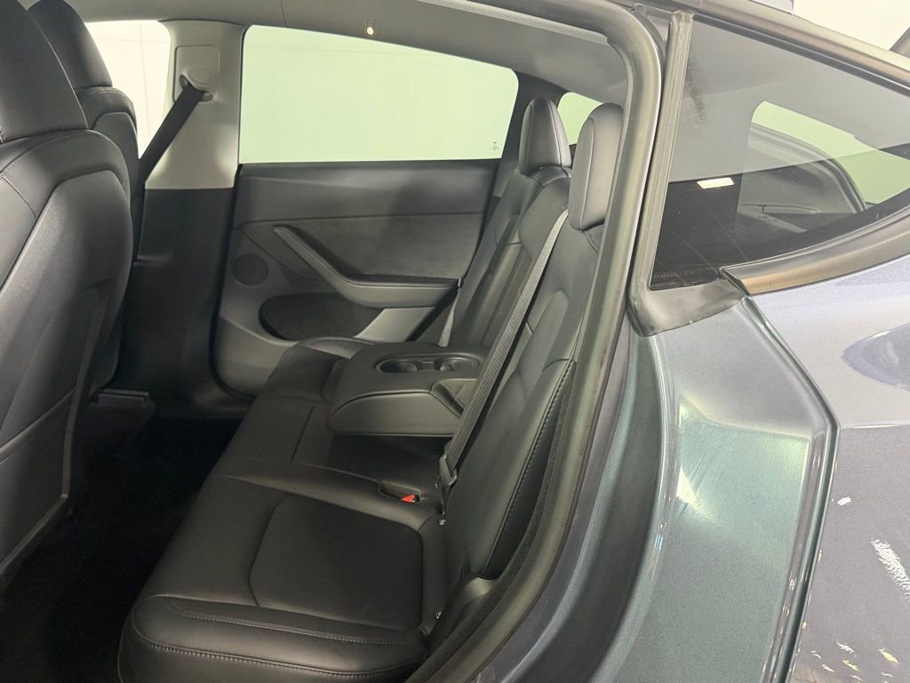Used 2024 Tesla Model Y Long Range image 25