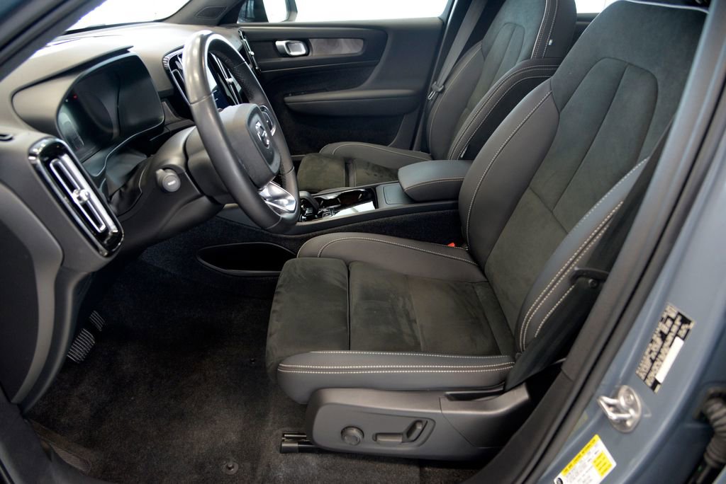 Used 2023 Volvo C40 P8 Recharge Plus image 15