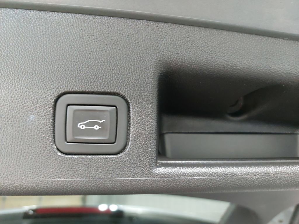 Used 2024 Chevrolet Equinox LT w/ LPO, Floor Liner Package image 13