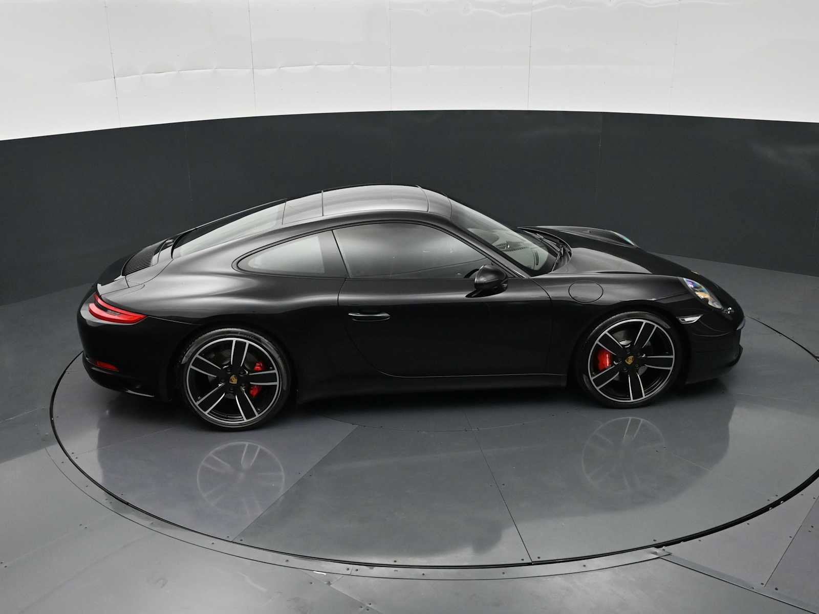 Certified 2018 Porsche 911 Carrera S RWD image 33