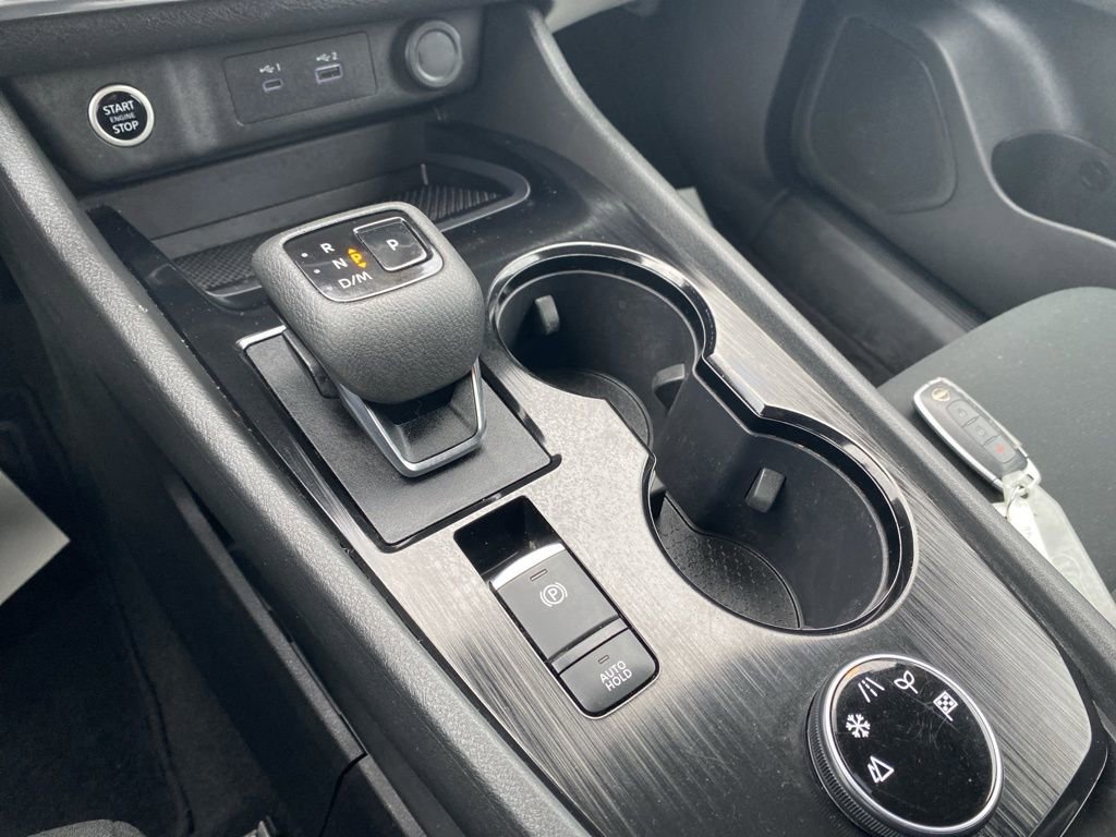 Used 2023 Nissan Rogue S image 27