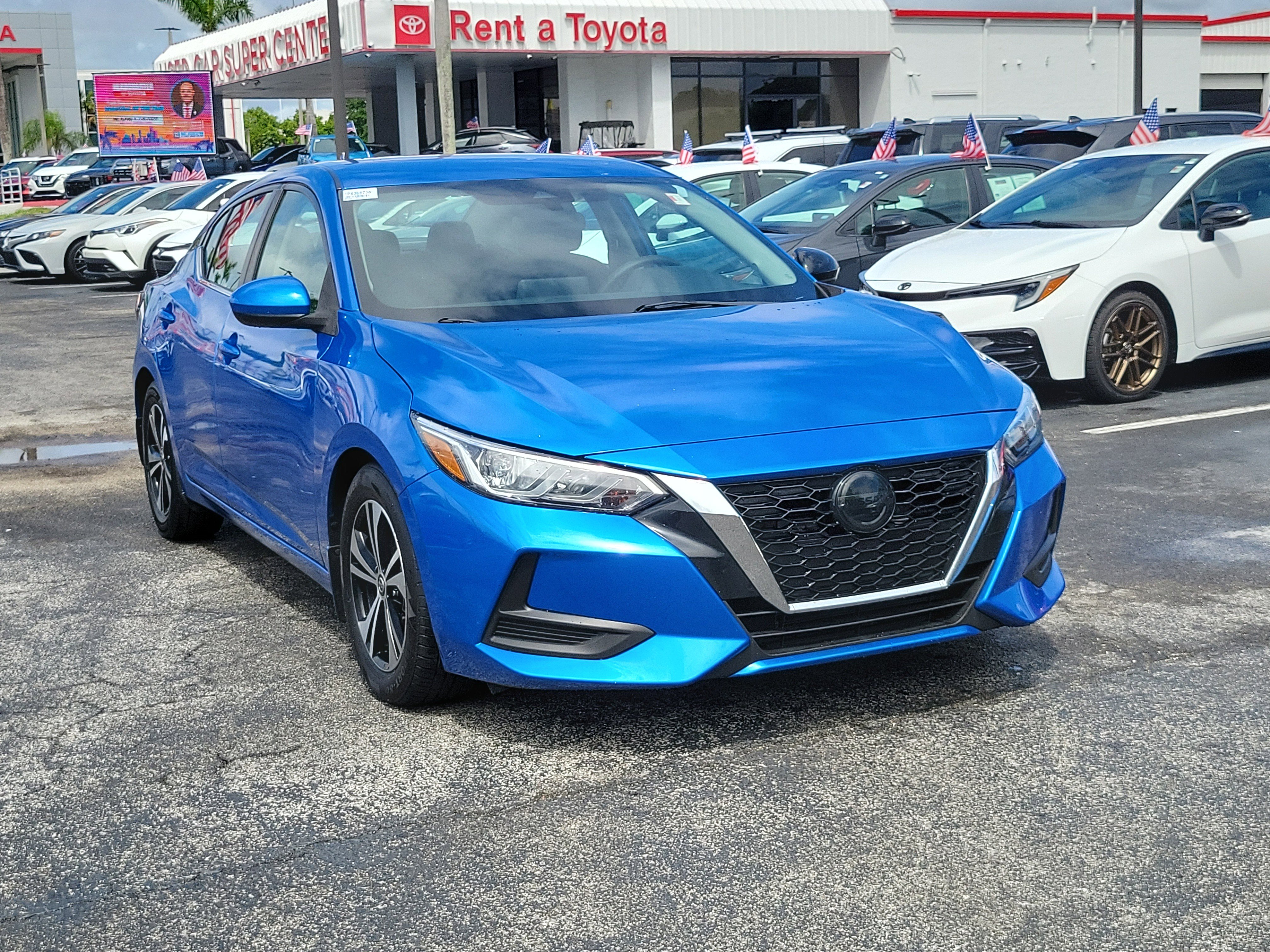 Used 2021 Nissan Sentra SV FWD image 2
