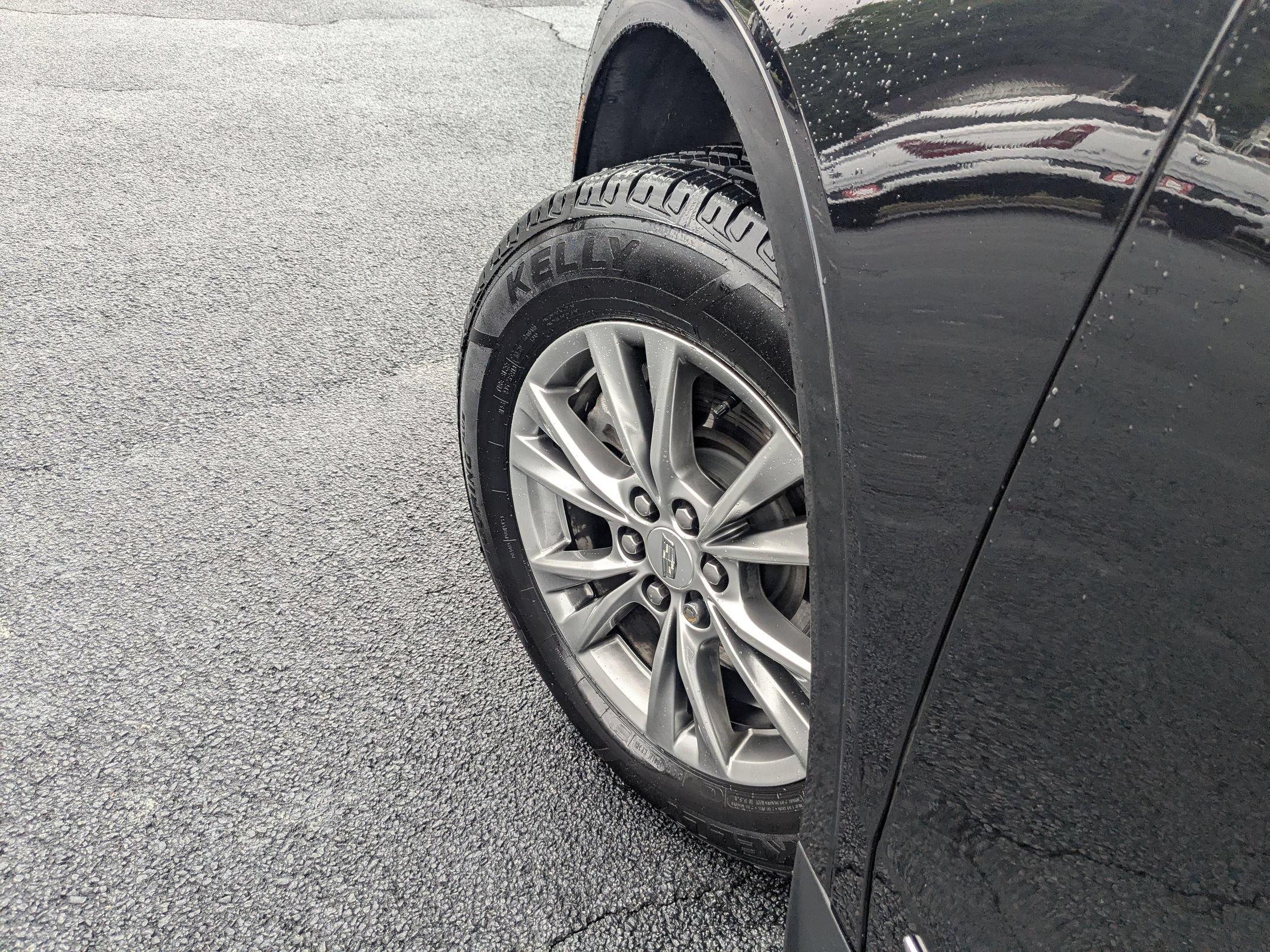 Used 2023 Cadillac XT5 Premium Luxury w/ LPO, Floor Liner Package FWD image 9