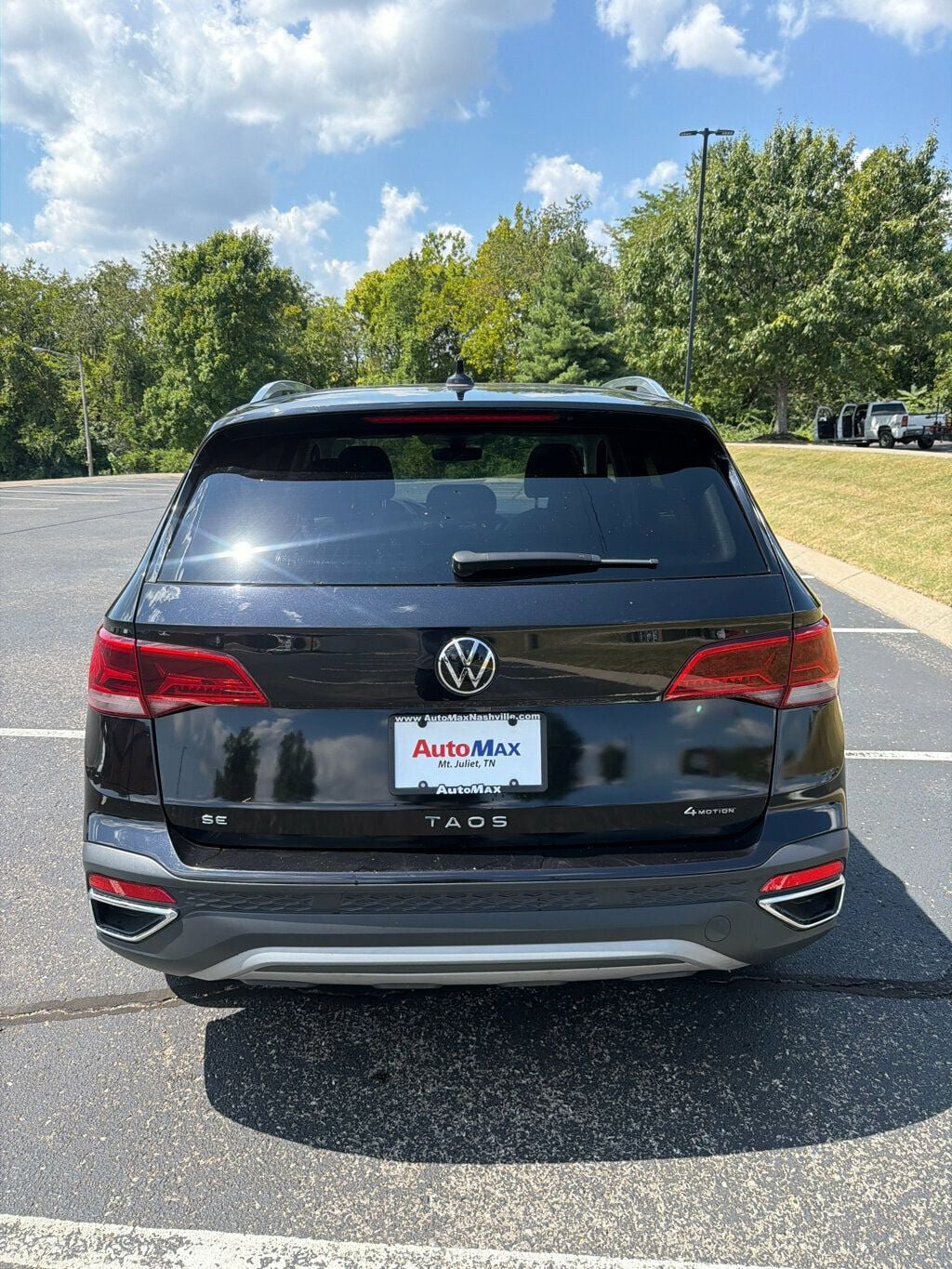 Used 2023 Volkswagen Taos SE AWD/4WD image 5