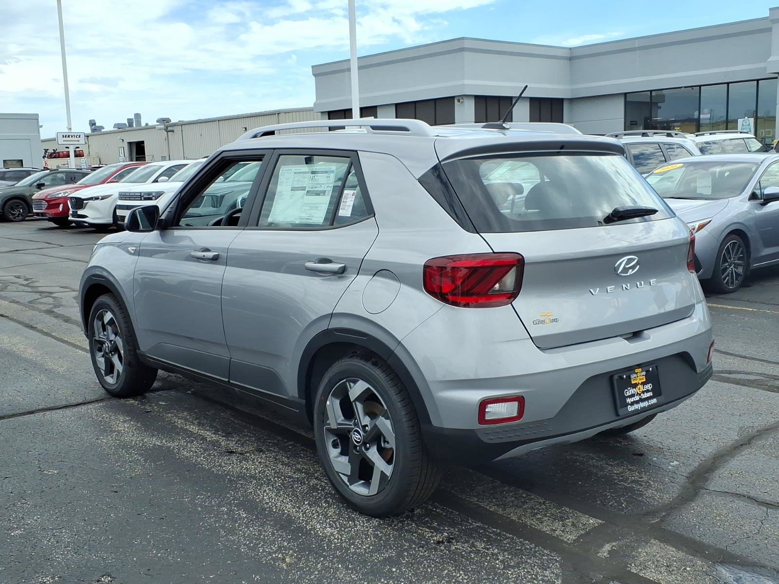 New 2026 Hyundai Venue SEL FWD image 7
