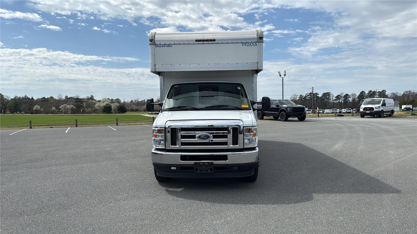 Used 2023 Ford E-450 and Econoline 450 Super Duty w/ Power Windows & Locks Group RWD image 2