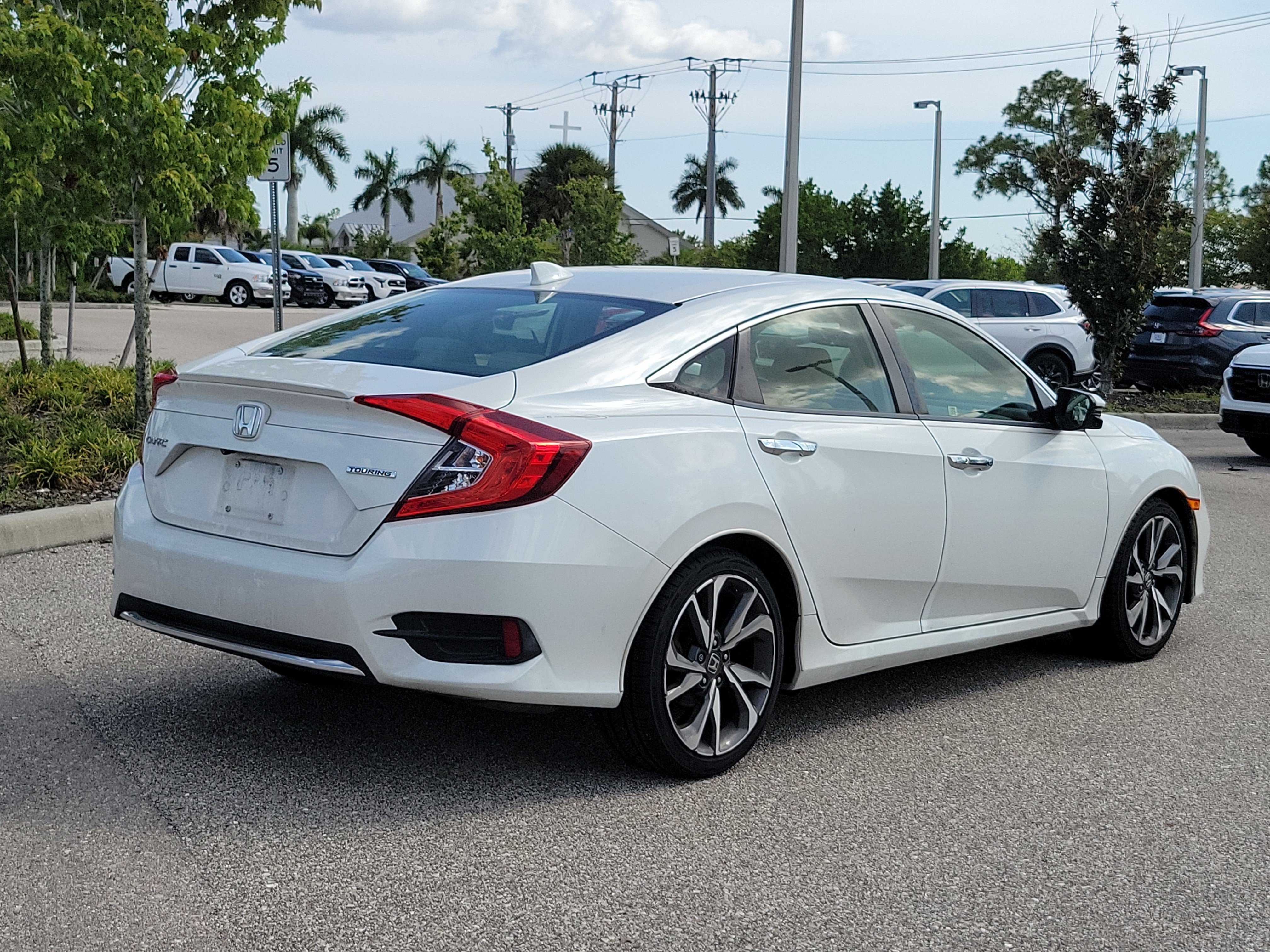 Used 2019 Honda Civic Touring image 6