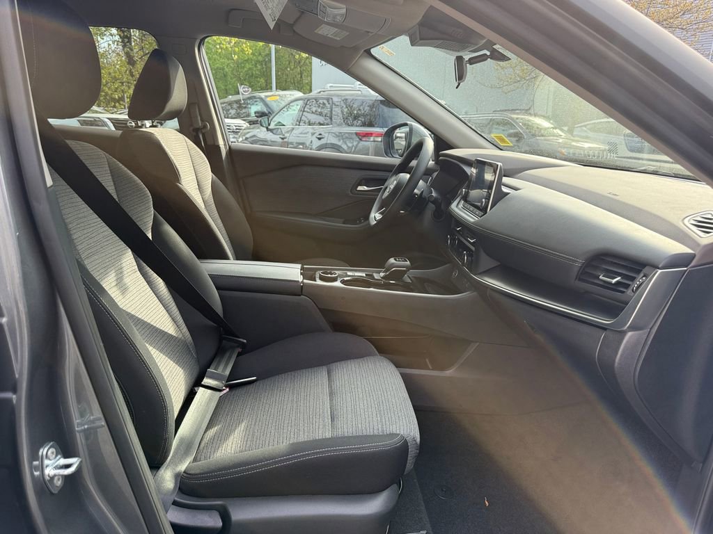 Used 2023 Nissan Rogue SV AWD/4WD image 24