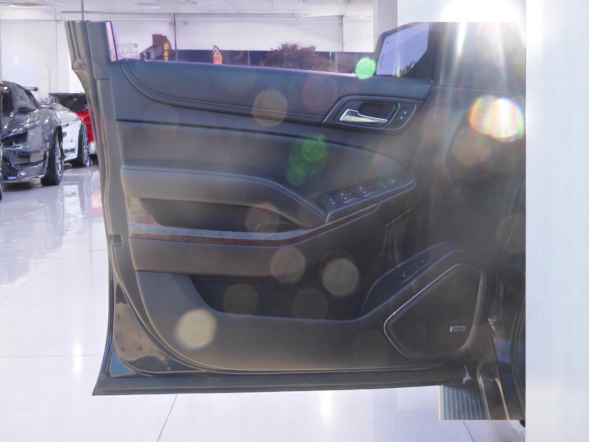 Used 2016 Chevrolet Tahoe LT w/ Luxury Package image 23