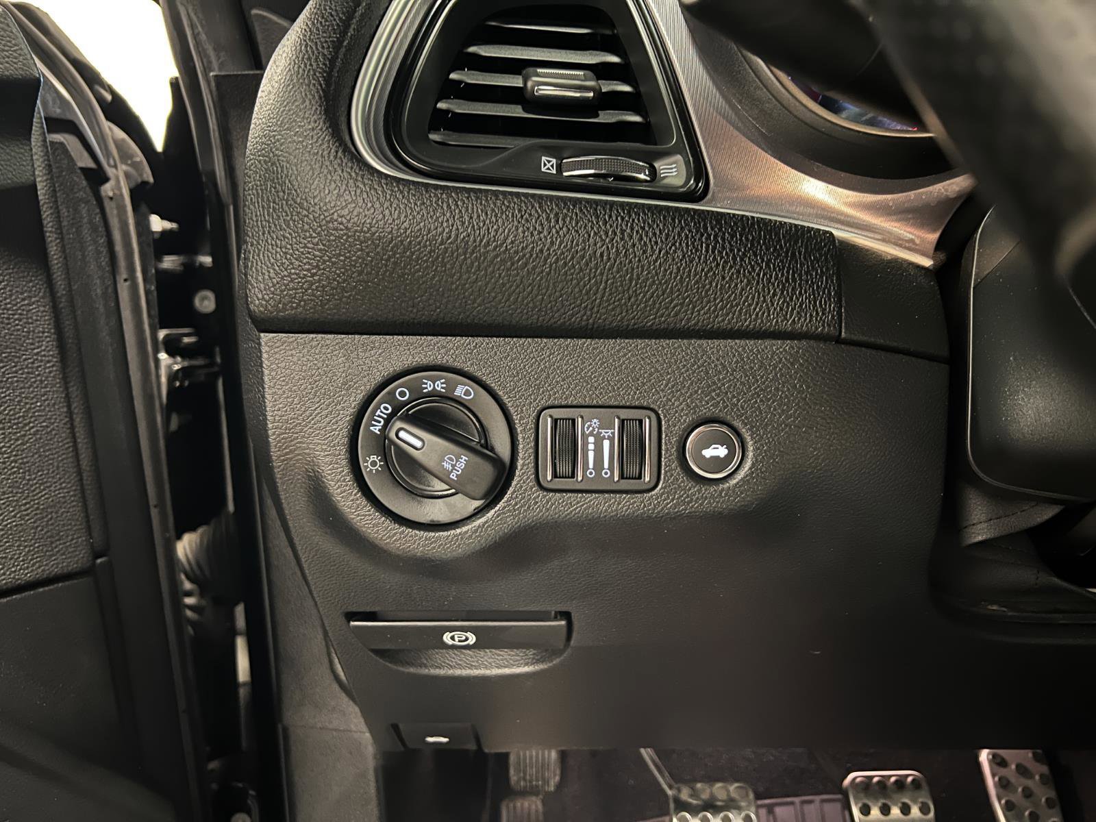 Used 2021 Dodge Challenger R/T Scat Pack image 15