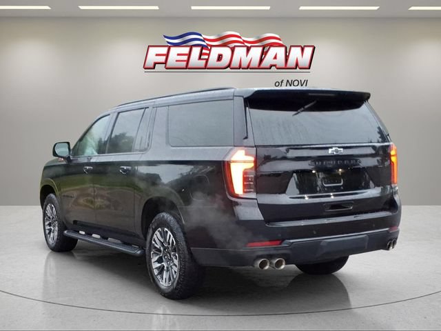 Used 2025 Chevrolet Suburban Z71 w/ Comfort Package AWD/4WD image 4