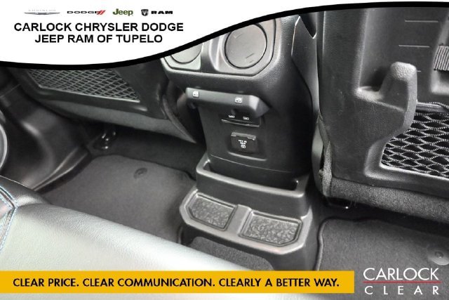 Used 2023 Jeep Wrangler Unlimited Rubicon 4xe w/ Cold Weather Group AWD/4WD image 30