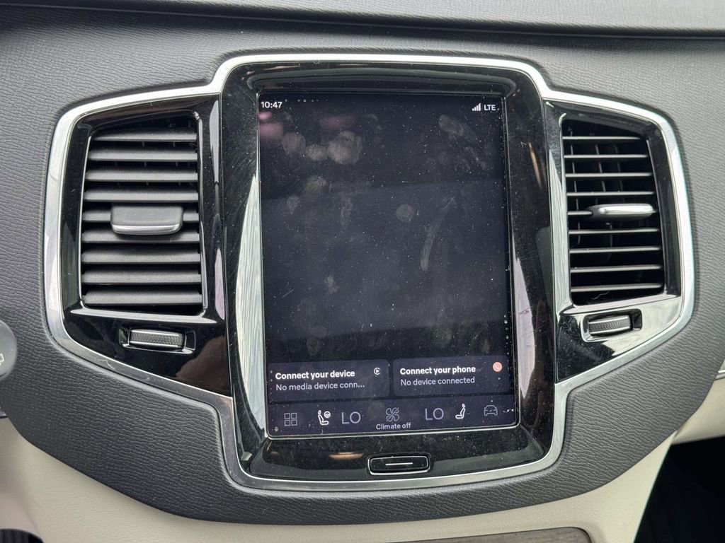 Used 2023 Volvo XC90 B6 Plus w/ Protection Package Premier image 25