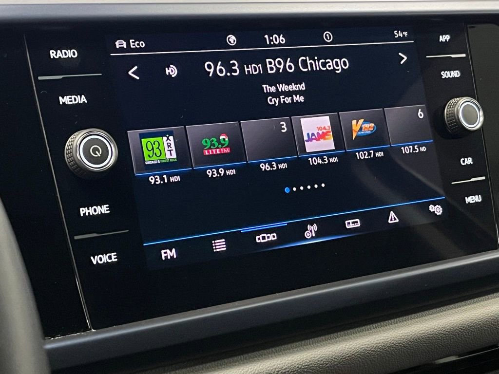 Used 2022 Volkswagen Taos SE w/ Panoramic Sunroof Package image 27