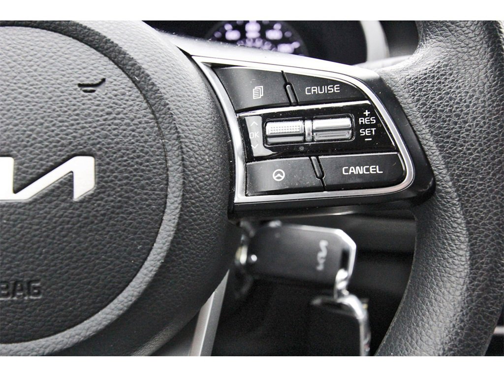 Used 2023 Kia Seltos LX image 12