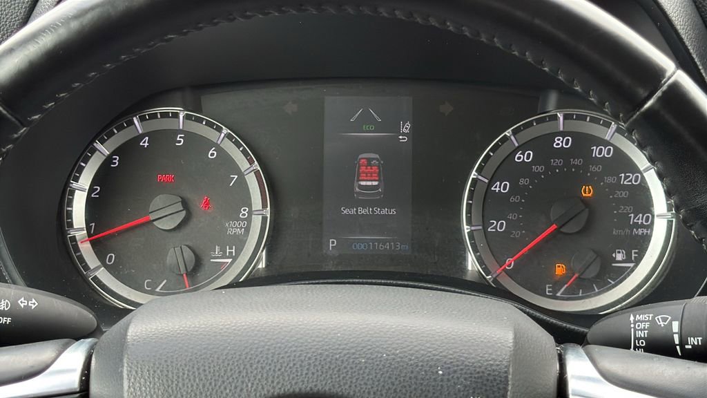 Used 2021 Toyota Highlander LE FWD image 21