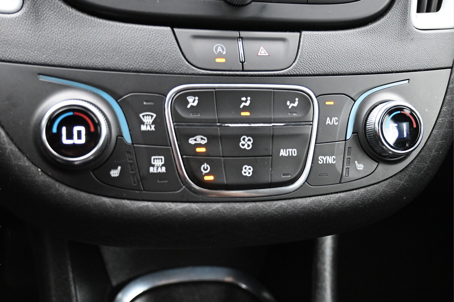 Used 2024 Chevrolet Malibu LT FWD image 25