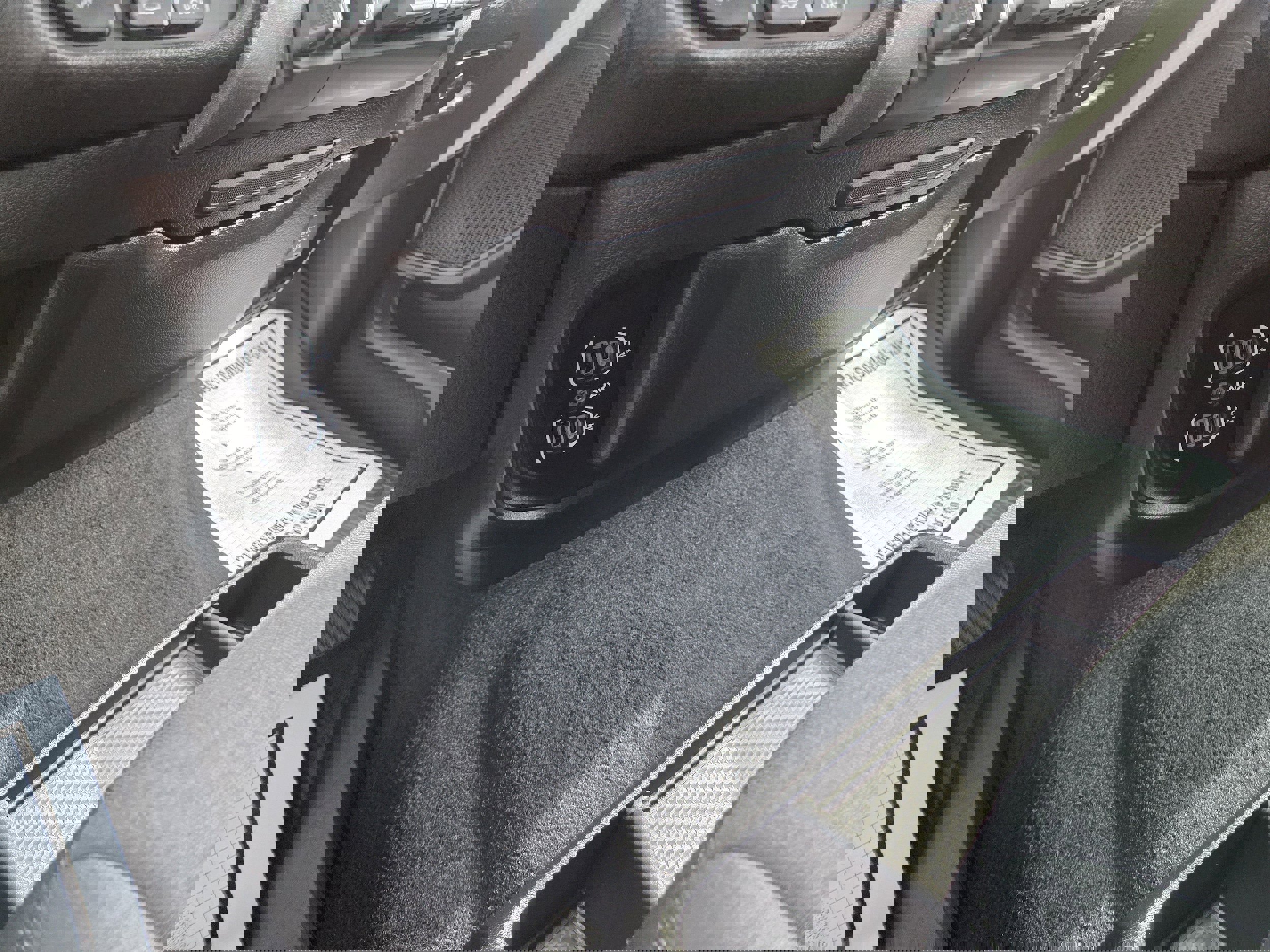 Used 2025 RAM 1500 Classic Warlock image 30