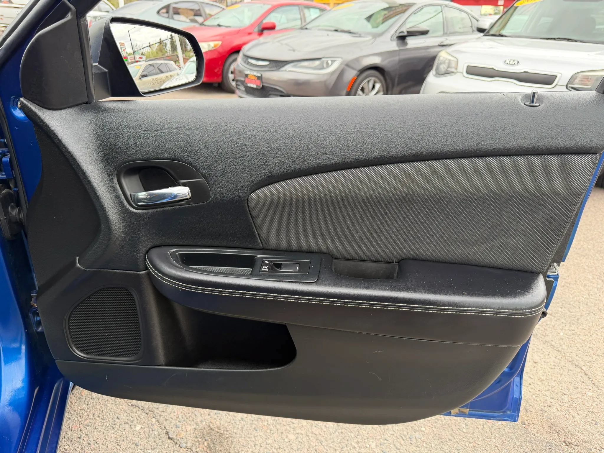 Used 2014 Dodge Avenger SE FWD image 17
