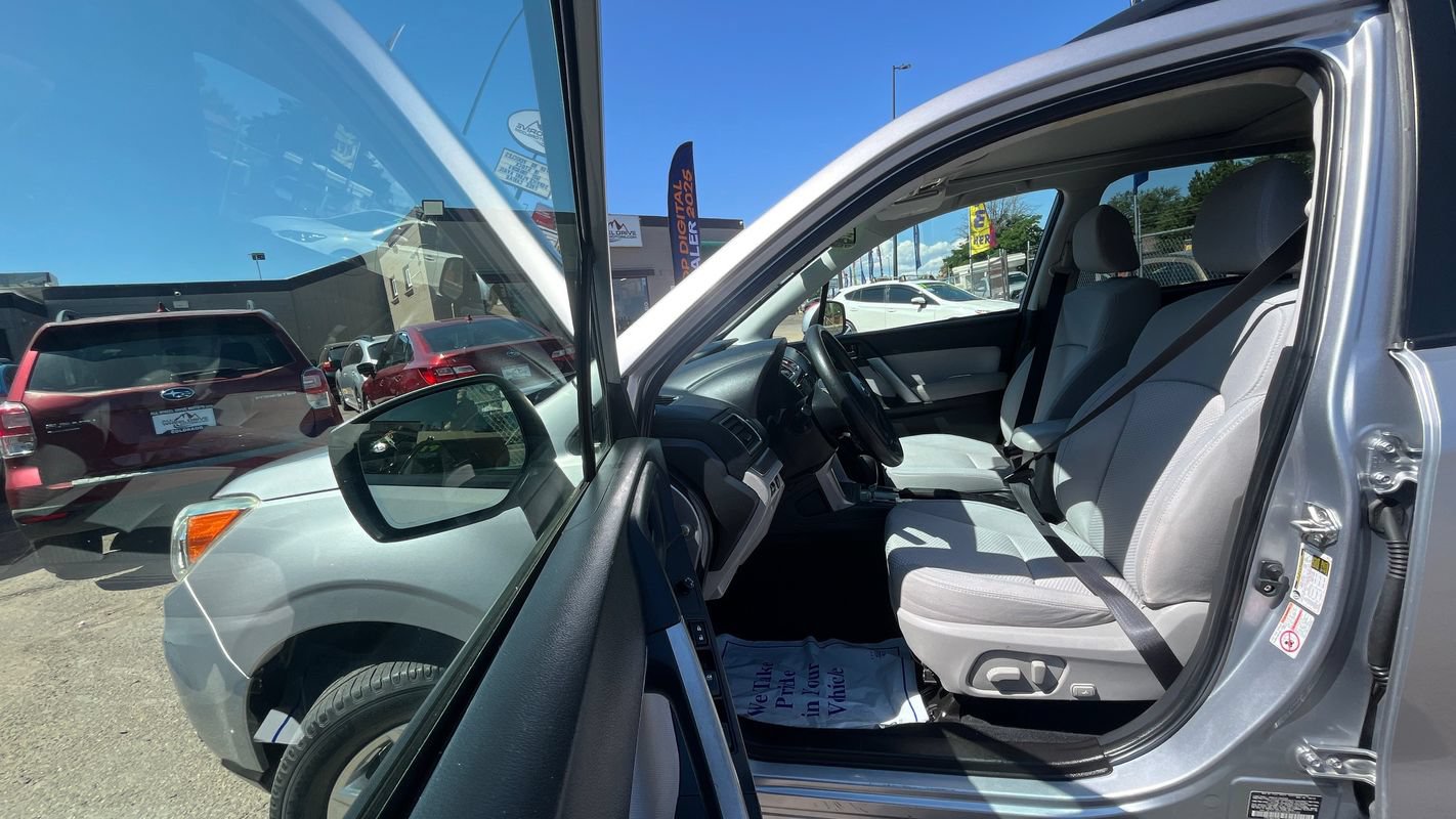 Used 2016 Subaru Forester 2.5i Premium w/ Popular Package #2 AWD/4WD image 19