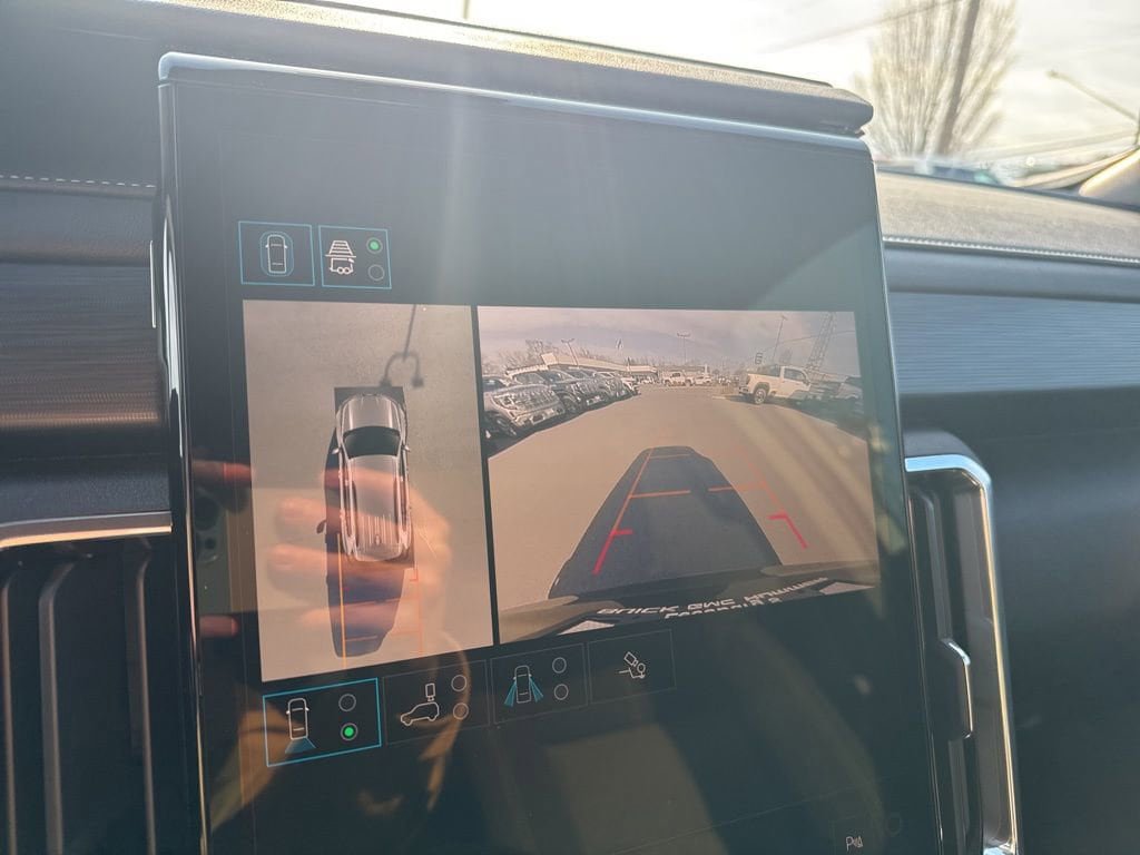 New 2025 GMC Acadia Elevation AWD/4WD image 17