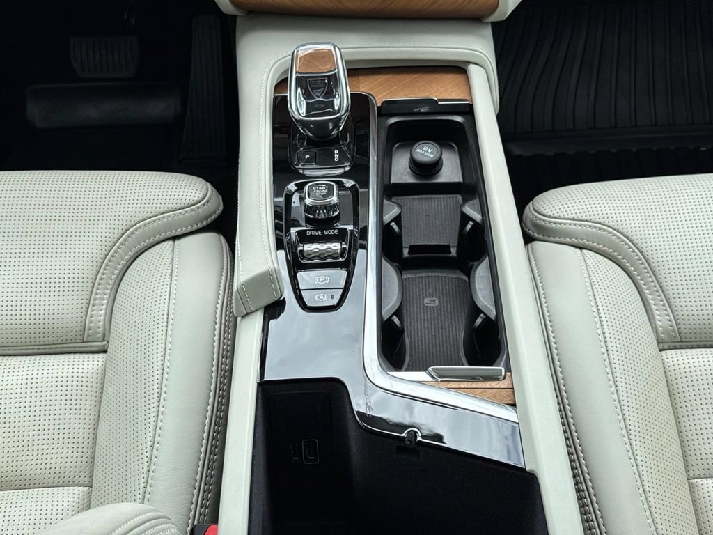 Used 2020 Volvo XC90 T8 Inscription w/ Protection Package Premier AWD/4WD image 15