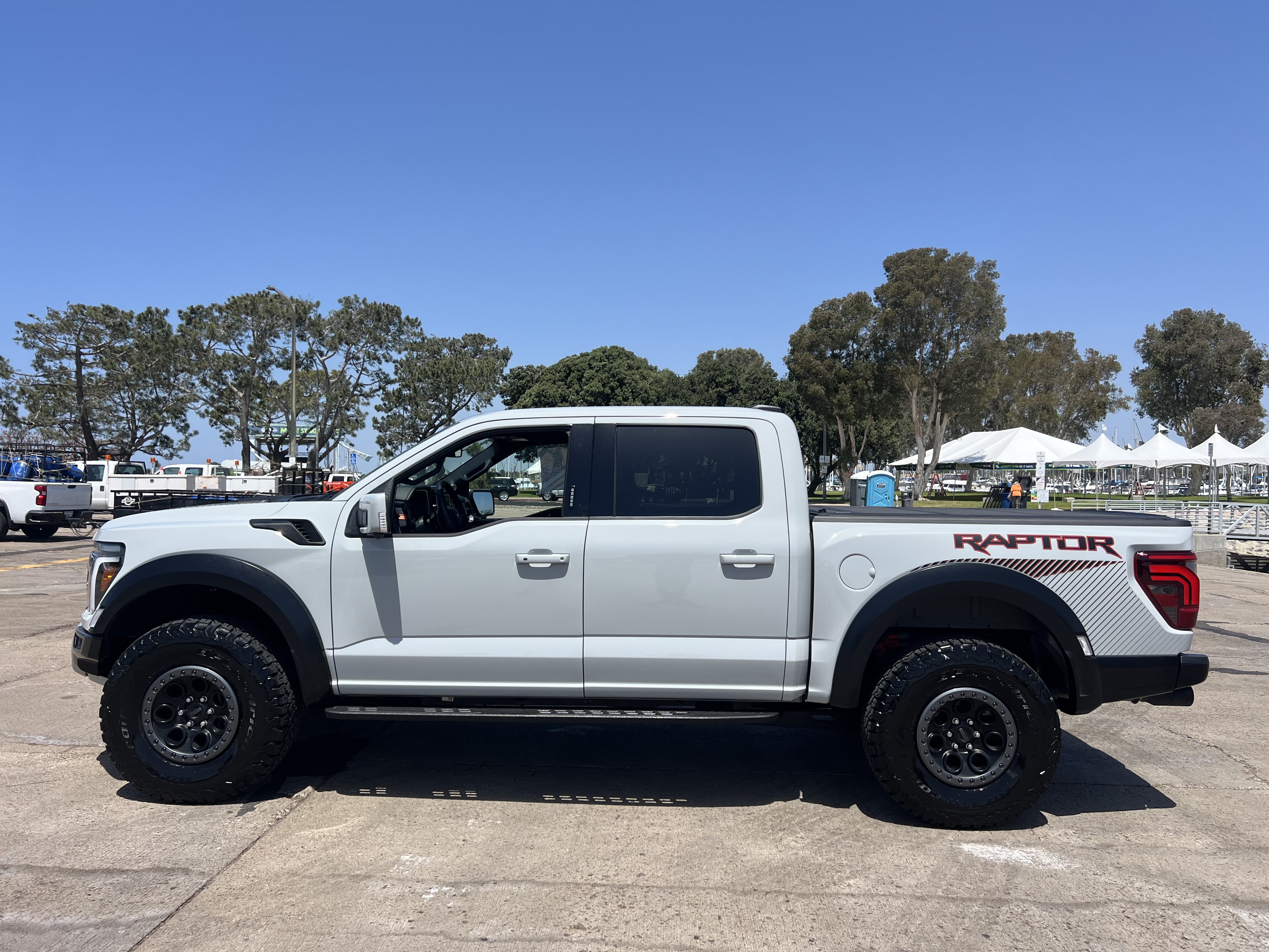 Used 2024 Ford F150 Raptor AWD/4WD image 18