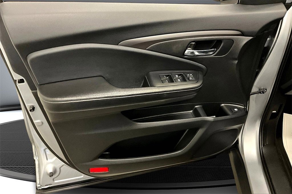 Used 2019 Honda Ridgeline RTL-T image 21