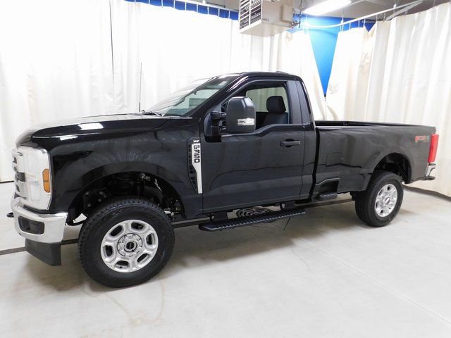 New 2026 Ford F350 XLT w/ FX4 Off-Road Package image 9