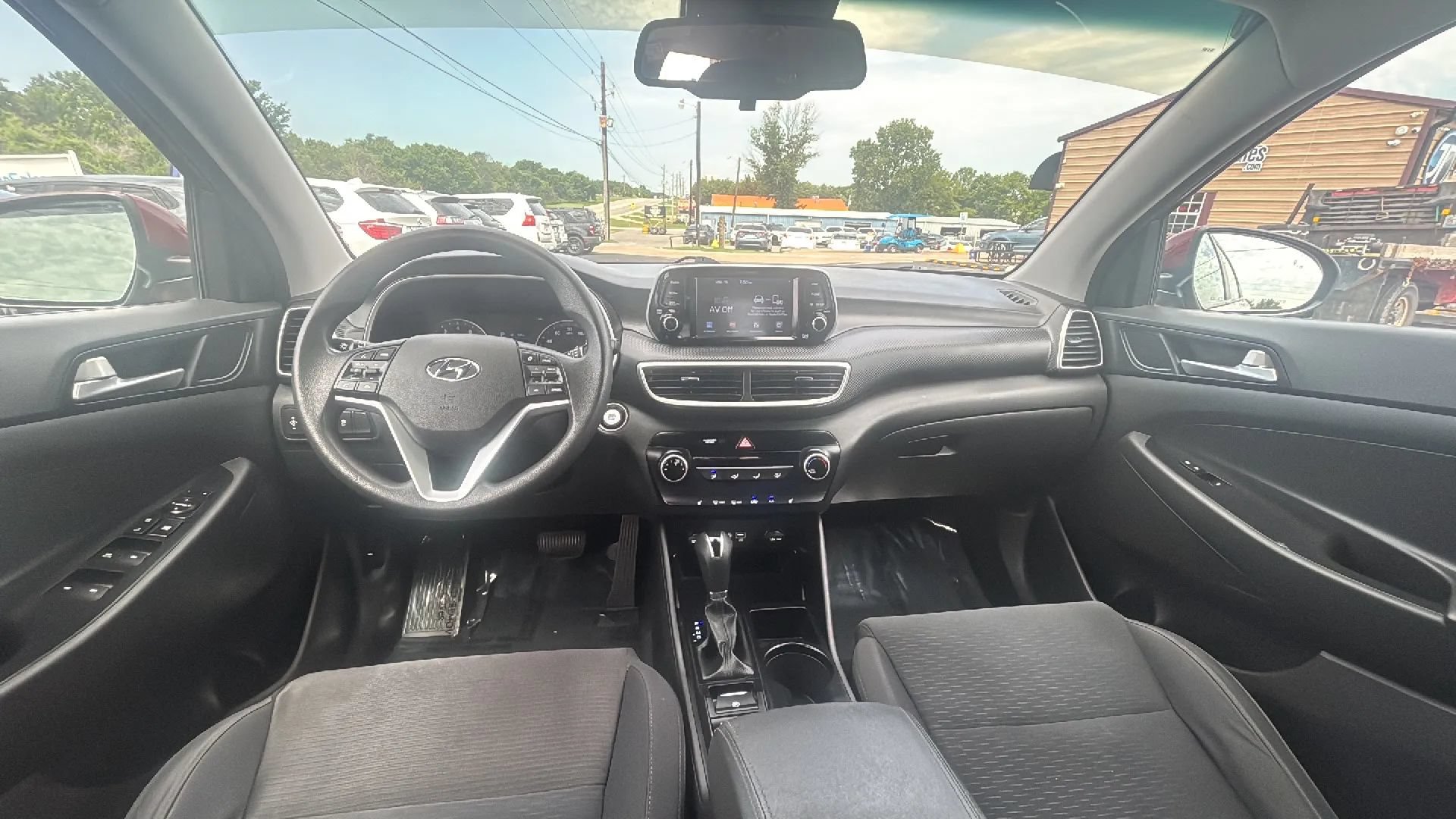 Used 2019 Hyundai Tucson Value FWD image 2