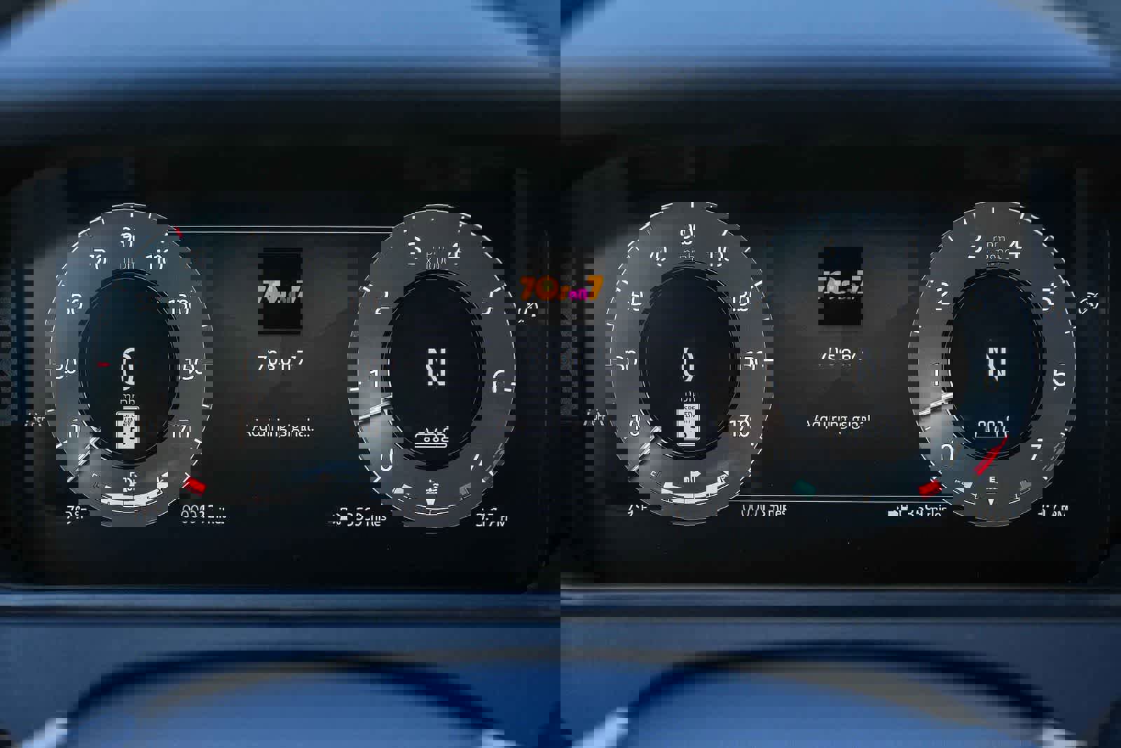 New 2026 Land Rover Range Rover Velar Dynamic SE image 20