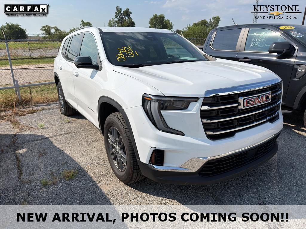 Used 2025 GMC Acadia Elevation AWD/4WD image 1