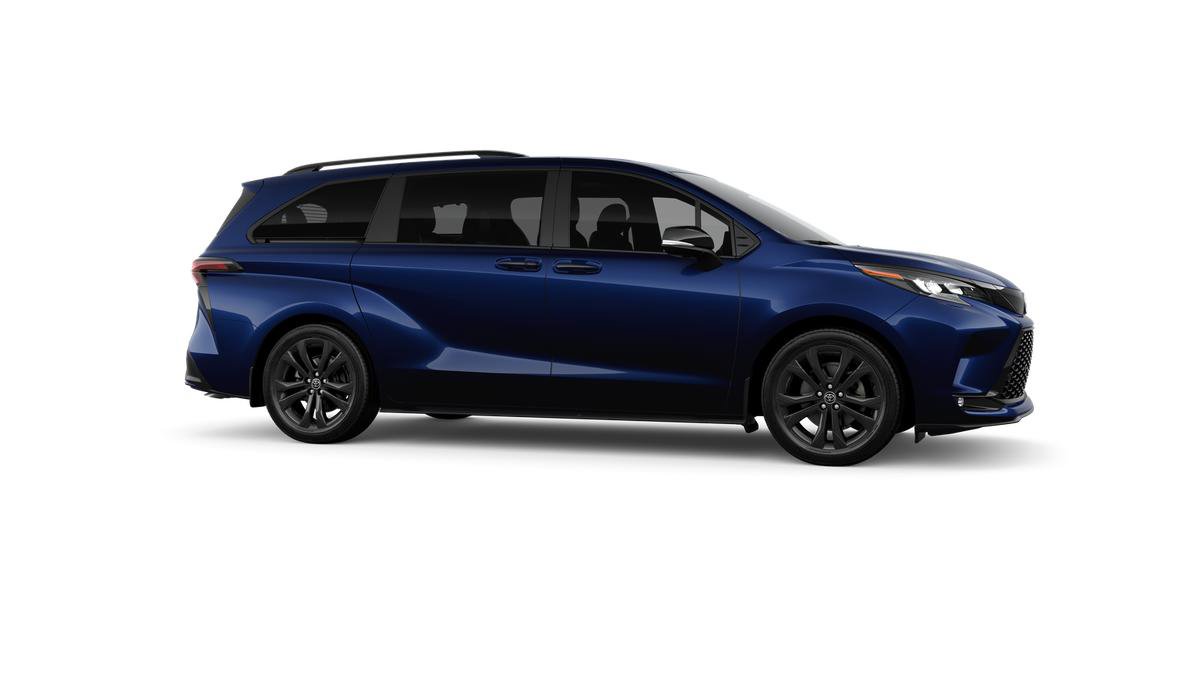 New 2026 Toyota Sienna XSE FWD image 15