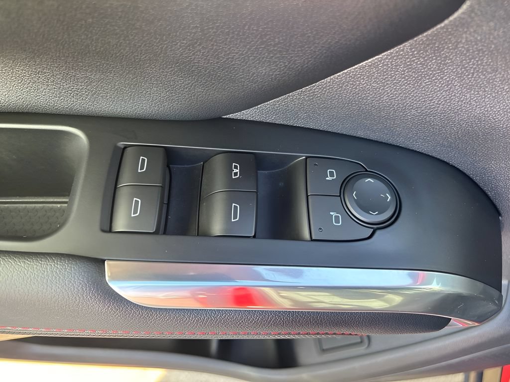 Used 2024 Chevrolet Traverse Z71 AWD/4WD image 10