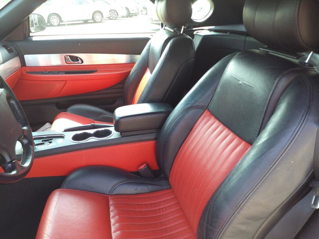 Used 2004 Ford Thunderbird Deluxe image 5