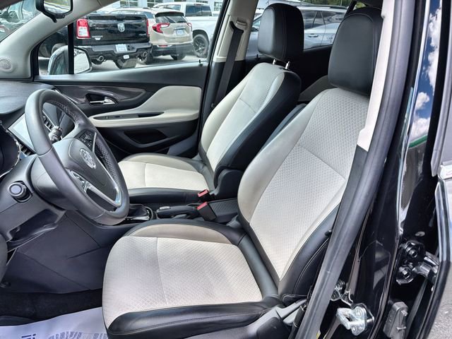 Certified 2018 Buick Encore Preferred FWD image 18