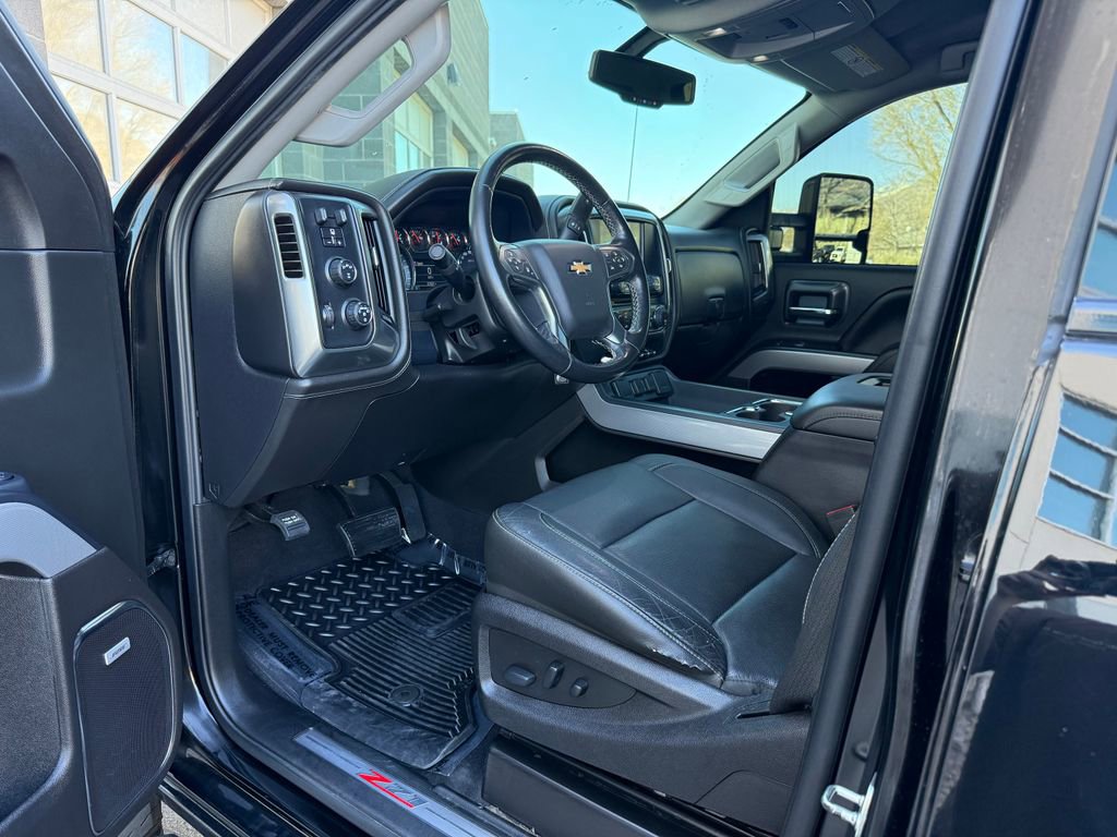 Used 2019 Chevrolet Silverado 2500 LTZ w/ Duramax Plus Package AWD/4WD image 30
