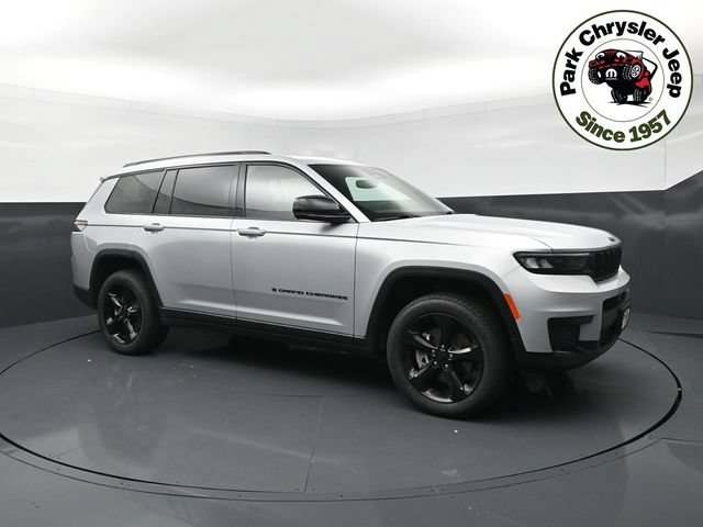 Used 2023 Jeep Grand Cherokee L Laredo AWD/4WD image 1