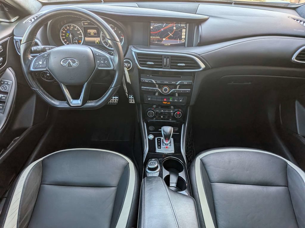 Used 2017 INFINITI QX30 Sport w/ Sport Leather Package FWD image 15