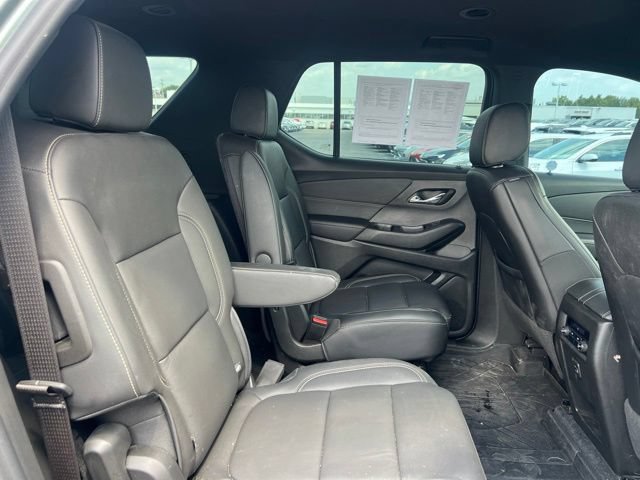 Used 2022 Chevrolet Traverse LT w/ Midnight/Sport Edition AWD/4WD image 14