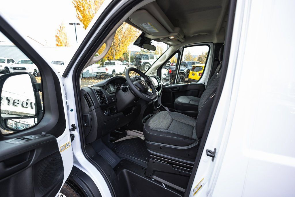 New 2026 RAM ProMaster 2500 w/ Convenience Group FWD image 19
